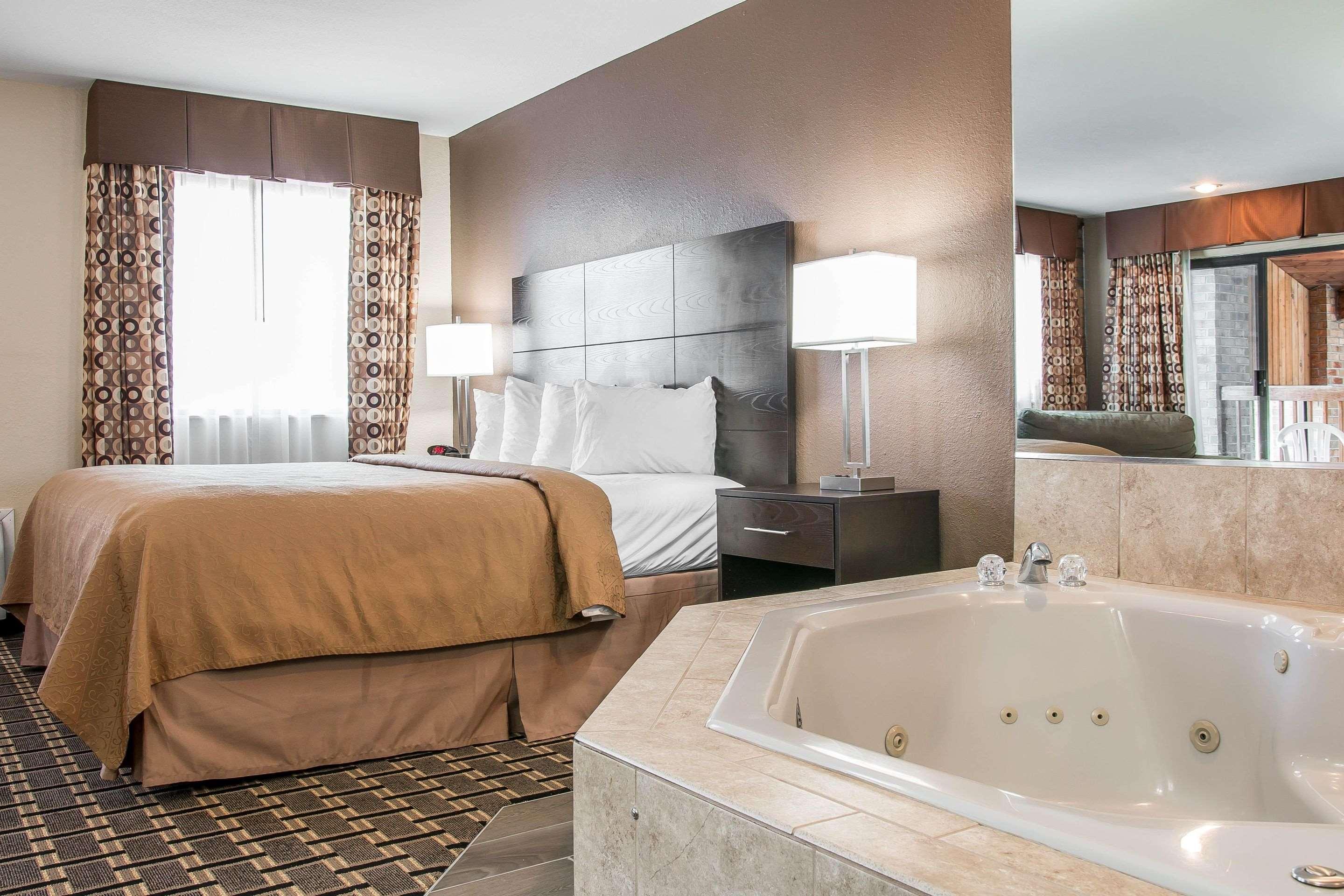 Quality Inn Grand Rapids South-Byron Center Cutlerville المظهر الخارجي الصورة