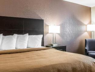 Quality Inn Grand Rapids South-Byron Center Cutlerville الغرفة الصورة